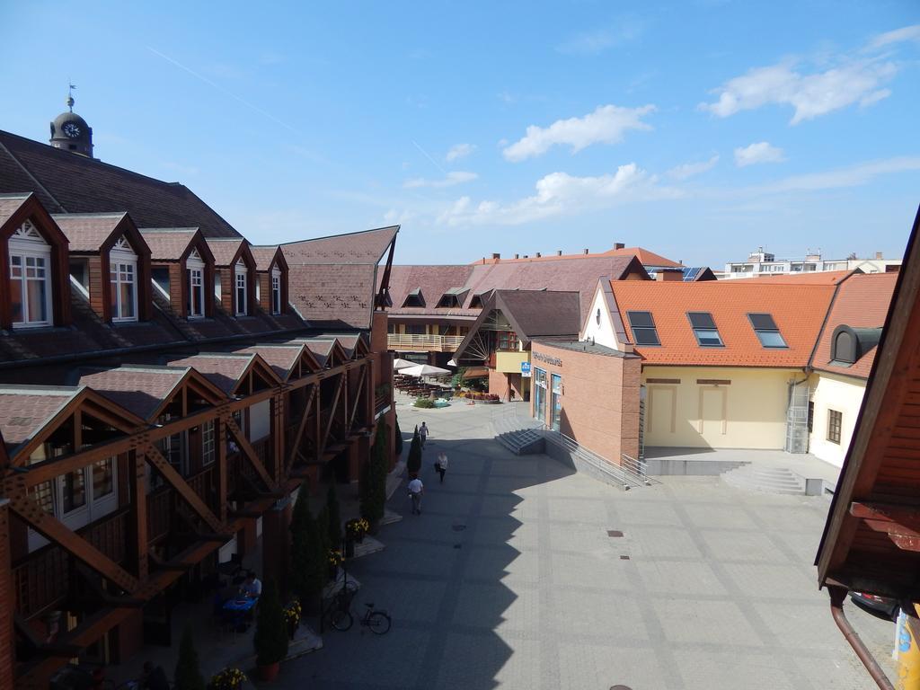 Kálvin Vendégszobák Debrecen Exterior foto