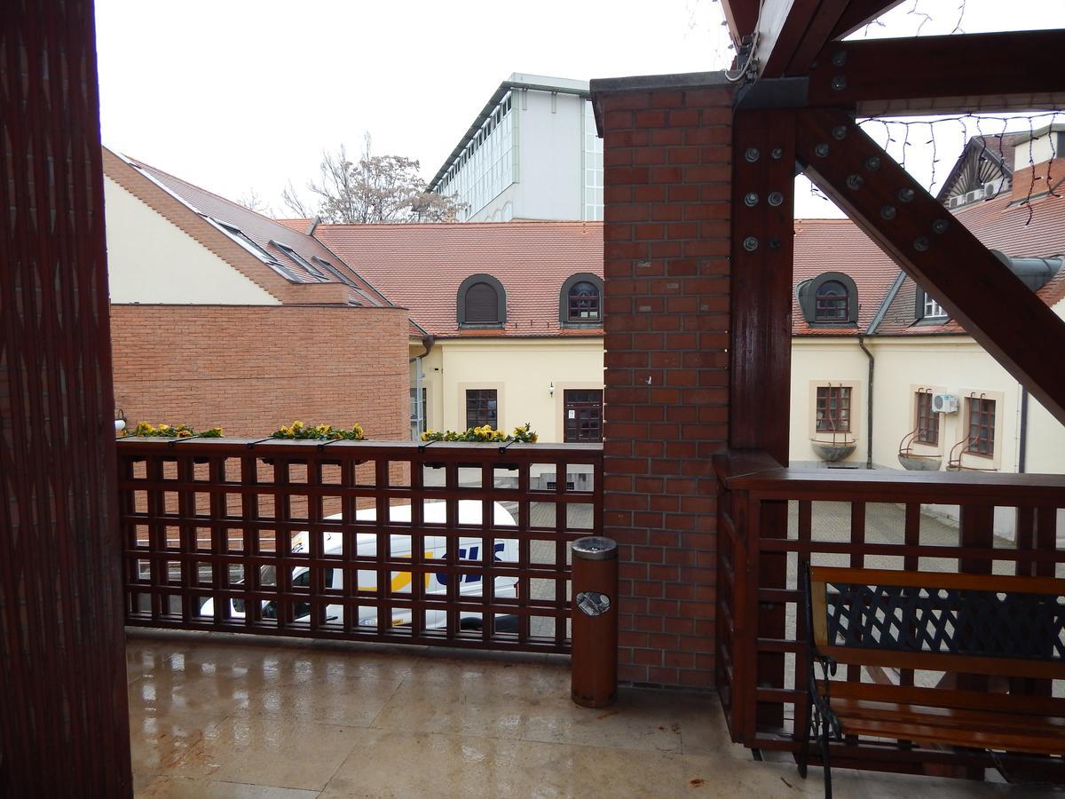 Kálvin Vendégszobák Debrecen Exterior foto